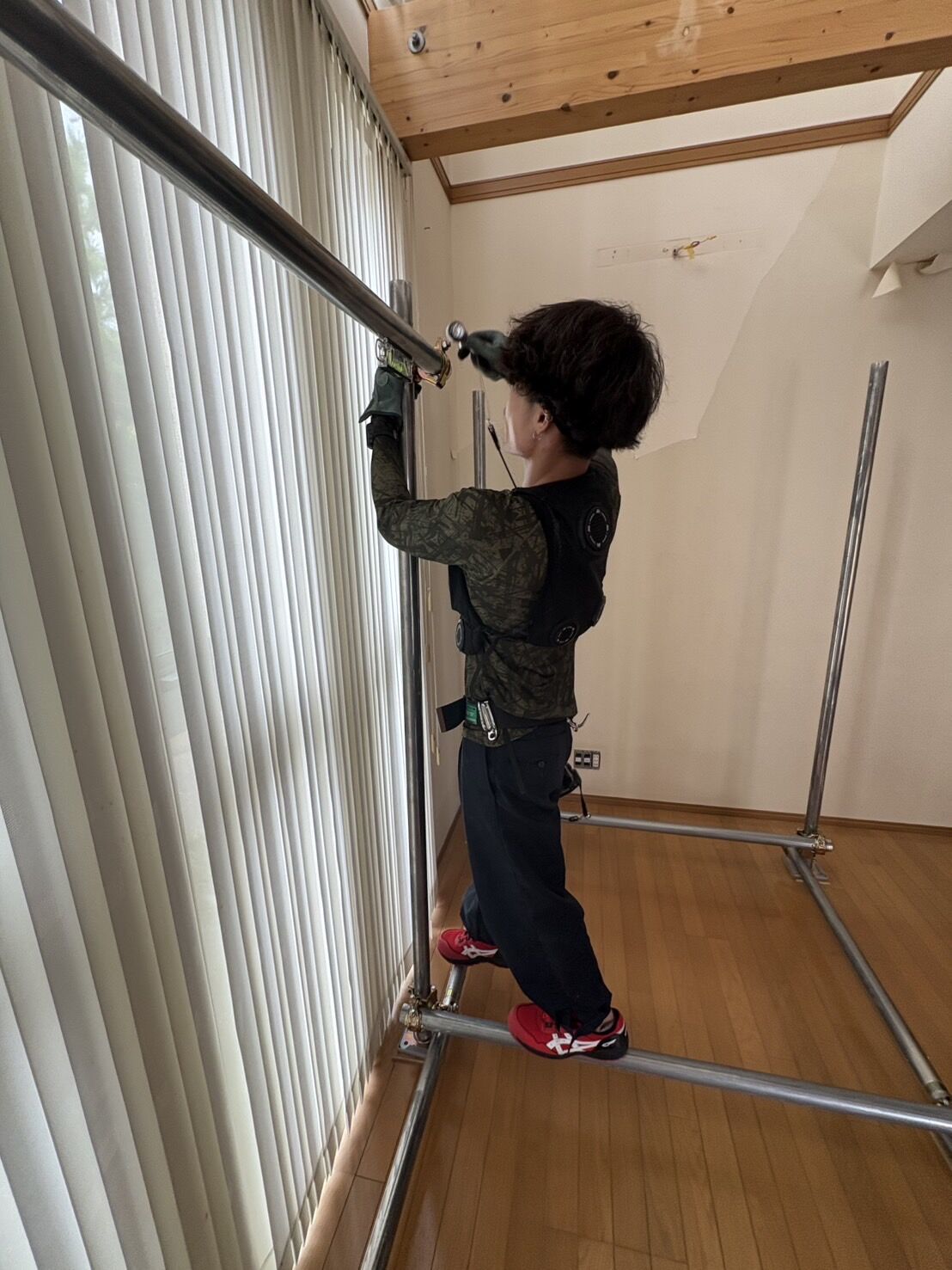【内装施工】千葉市の戸建てに内部足場を組みに行きました